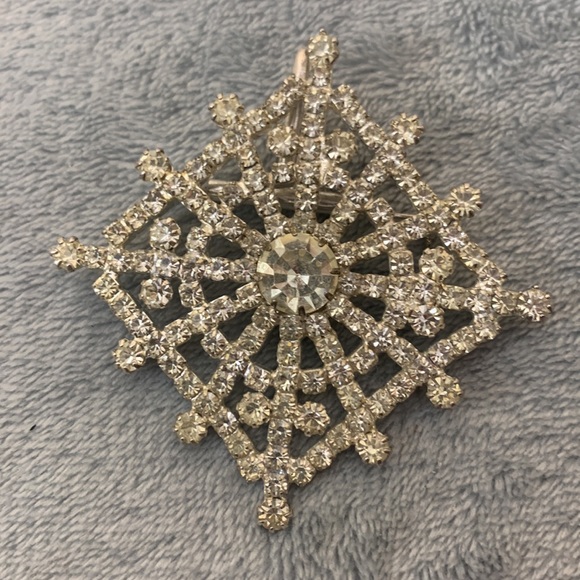 Fashion Brooch Set of 4 - Picture 4 of 8